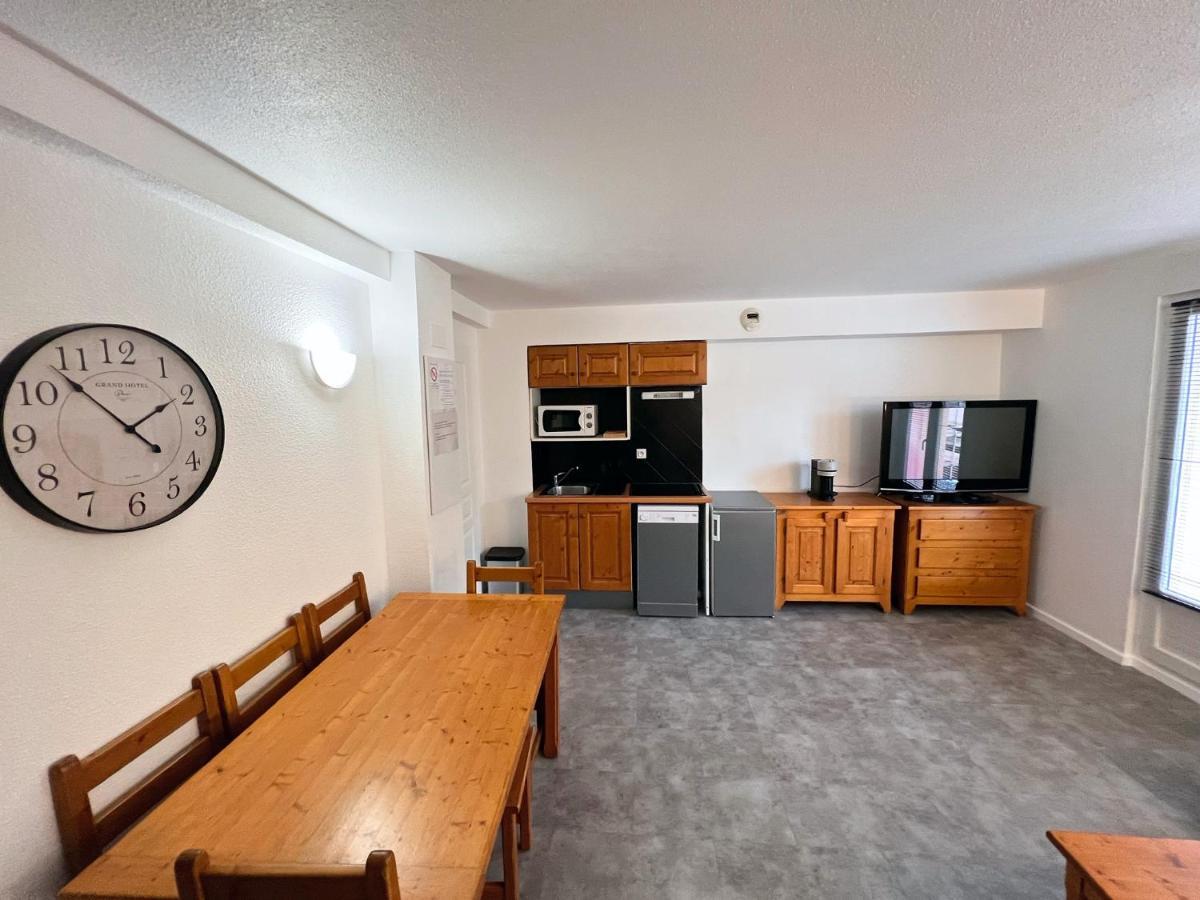 Vars, Appart Spacieux Renove 4 Couchages Dans Chalet Вар Экстерьер фото